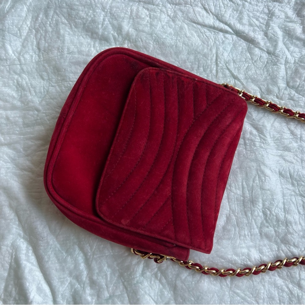 Amanda smith red velvet crossbody purse